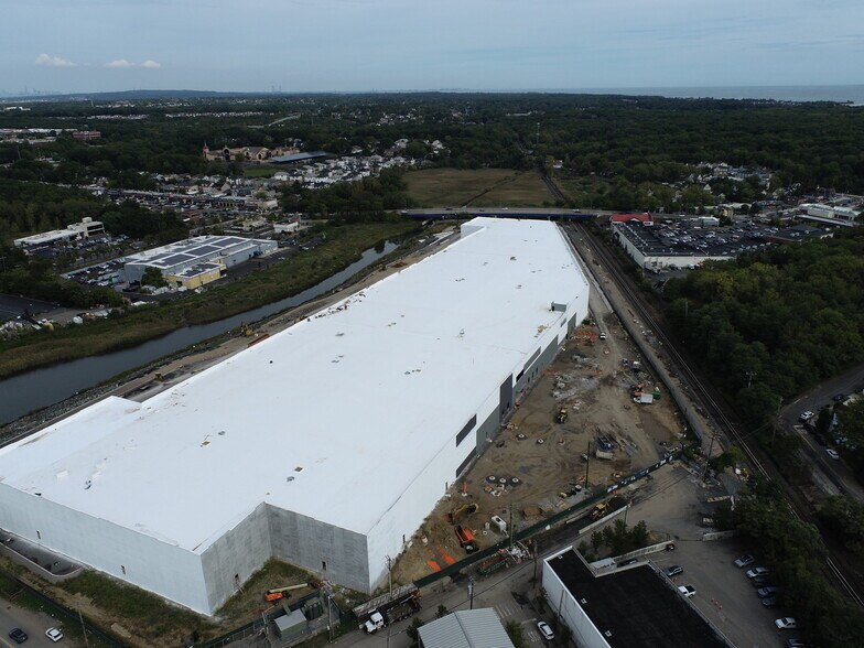 1 Nassau Pl, Staten Island, NY à louer - Photo de l’immeuble – Image 3 sur 20