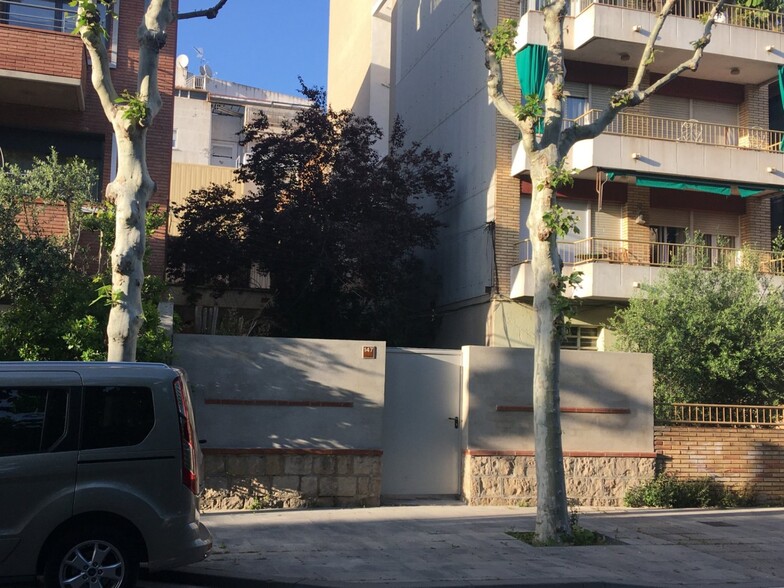 Passeig Mossén Jacint Verdaguer, Igualada, Barcelona à vendre - Photo de l’immeuble – Image 2 sur 3