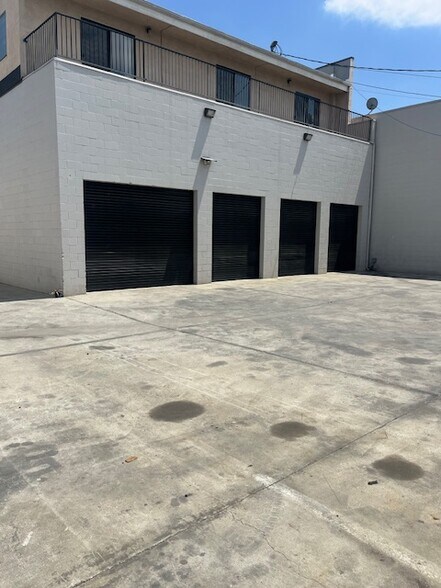2435 Stozier Ave, South El Monte, CA à louer - Photo de l’immeuble – Image 3 sur 25
