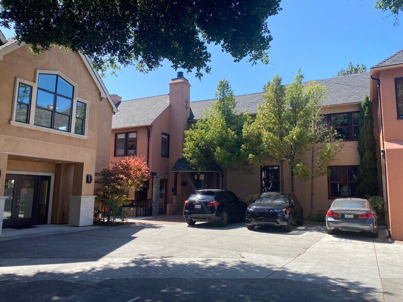 15 N Ellsworth Ave, San Mateo, CA à louer - Photo de l’immeuble – Image 2 sur 10