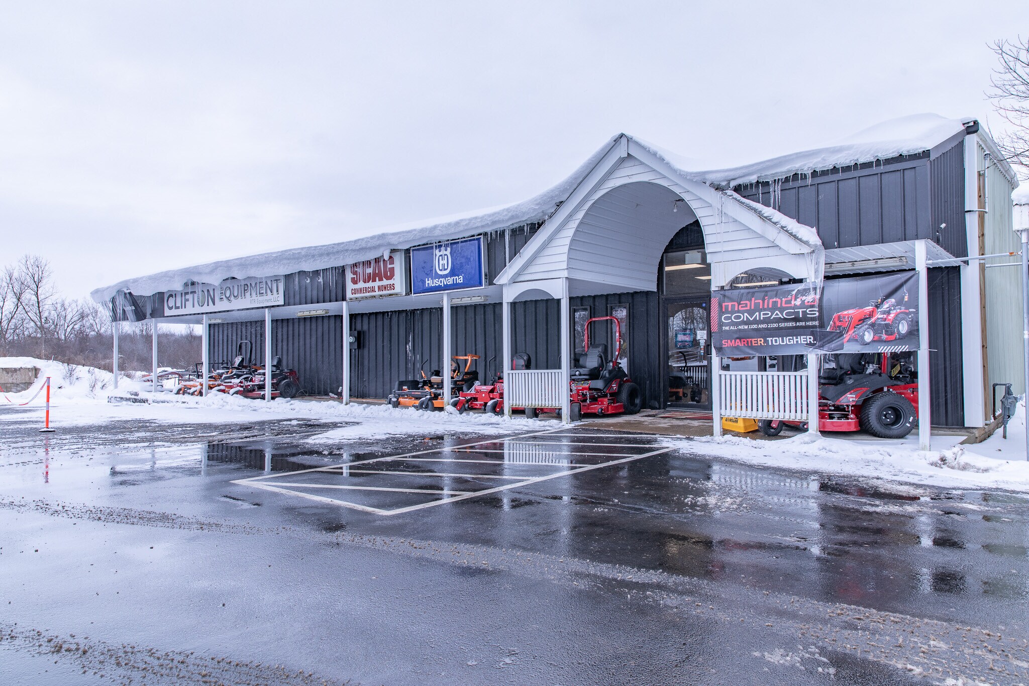 5334 Route 31, Clay, NY à vendre Photo principale– Image 1 sur 13