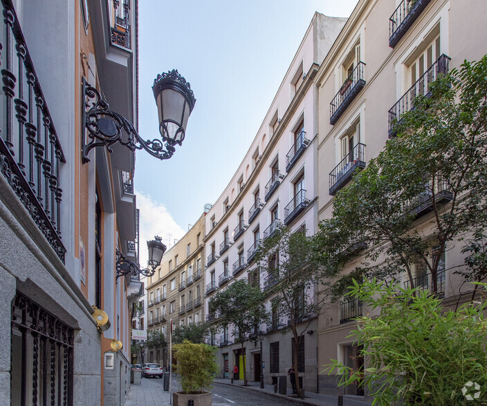 Calle Campomanes, 6, Madrid, Madrid à louer - Photo principale – Image 1 sur 2