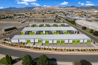 9456 S Bagley Park Rd, West Jordan, UT à louer Photo de l’immeuble– Image 1 sur 7