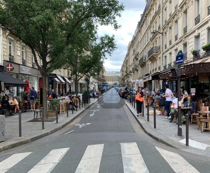 Local commercial dans Paris à louer - Photo de l’immeuble – Image 2 sur 2
