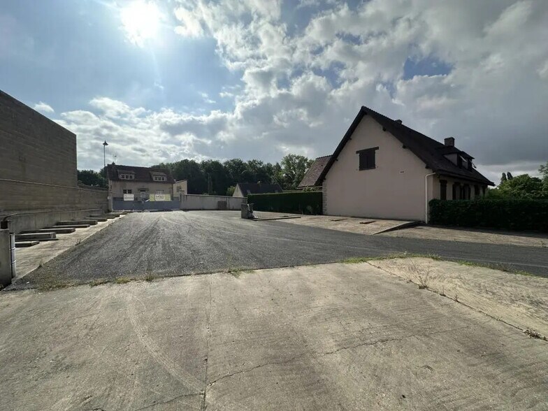 11 Rue De Glatigny, Nogent-le-Phaye à louer - Photo de l’immeuble – Image 2 sur 10