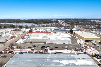 Plus de détails pour 2325 Sybrant Rd, Traverse City, MI - Industriel/Logistique à vendre