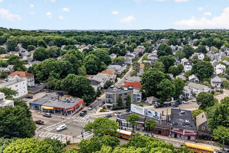 370 Beech St, Boston, MA à vendre - Photo de l’immeuble – Image 2 sur 18