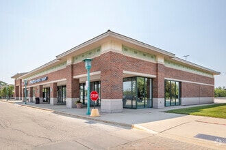 980 Elk Grove Town Ctr, Elk Grove Village, IL à louer Photo de l’immeuble– Image 1 sur 5