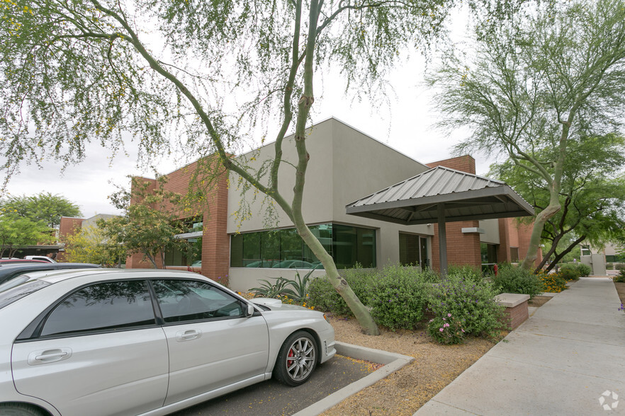 5550 W Chandler Blvd, Chandler, AZ à vendre - Photo de l’immeuble – Image 2 sur 12