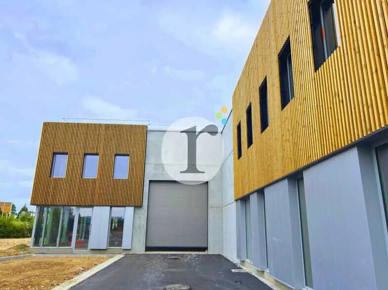 Local d’activités dans Seclin à louer - Photo de l’immeuble – Image 3 sur 8