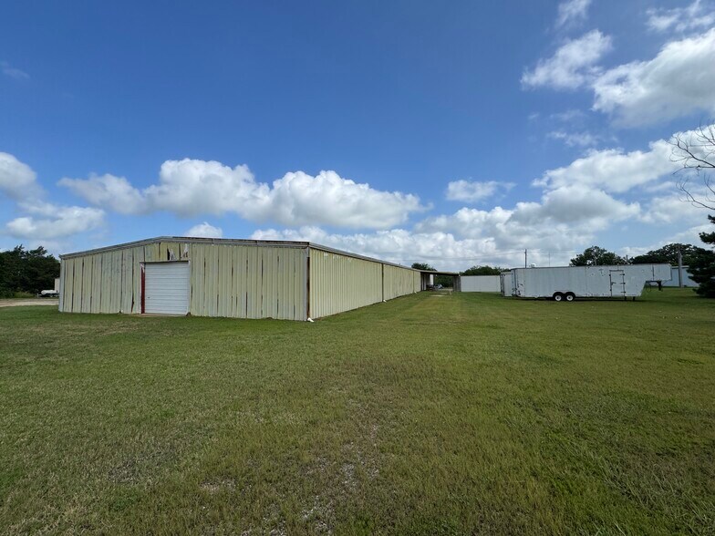 629 W Rutherford St, Mount Vernon, TX à vendre - Photo de l’immeuble – Image 3 sur 5