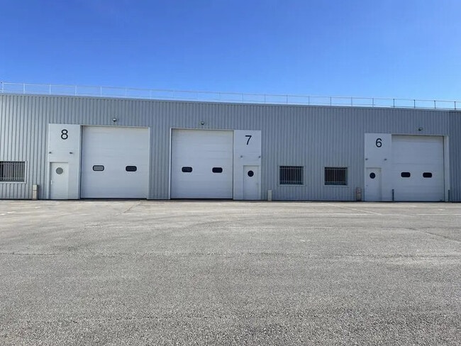 Plus de détails pour 14 Rue Jan Palach, Saint-Herblain - Local d'activités à louer