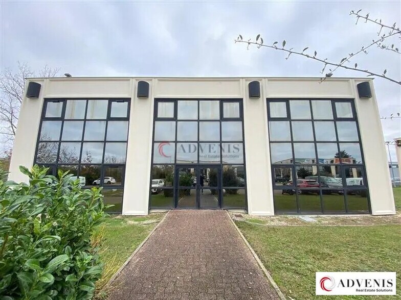 Bureau dans Mérignac à louer - Photo de l’immeuble – Image 2 sur 8