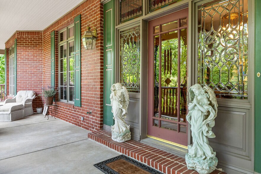 46 Hillside Ave, Eureka Springs, AR à vendre - Photo de l’immeuble – Image 3 sur 15