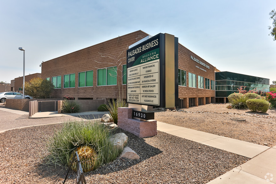 16930 E Palisades Blvd, Fountain Hills, AZ à louer - Photo de l’immeuble – Image 3 sur 3