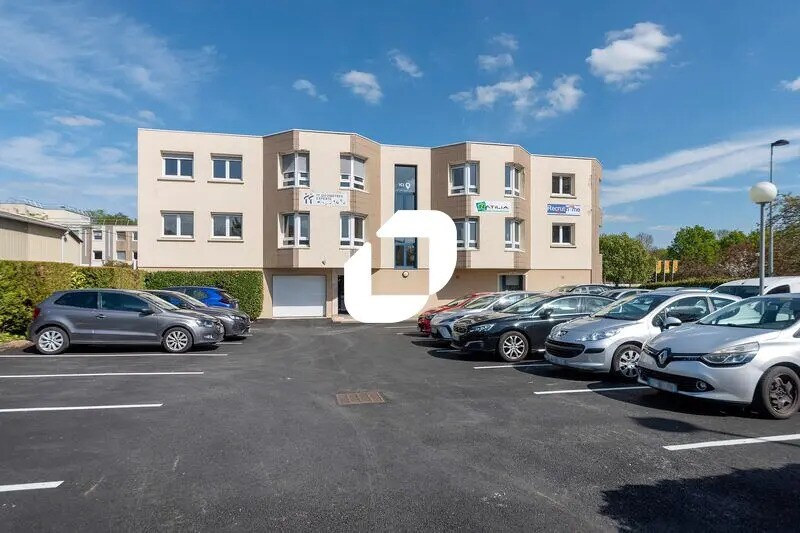 Bureau dans Rambouillet à louer Photo de l’immeuble– Image 1 sur 16