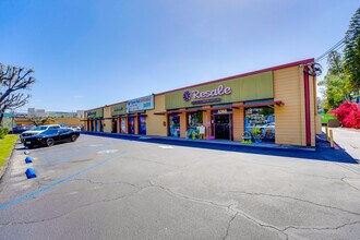 6348-6360 Riverdale St, San Diego, CA à louer Photo de l’immeuble– Image 2 sur 7