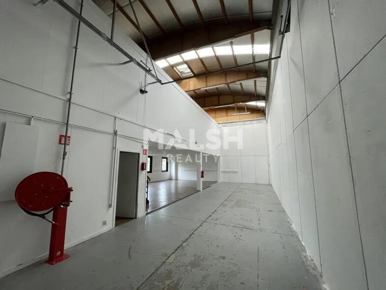 Local d’activités dans Dardilly à louer - Photo intérieure – Image 3 sur 14