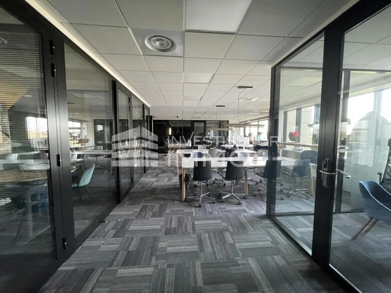 1 Cours De La Gondoire, Jossigny à louer - Photo de l’immeuble – Image 2 sur 5