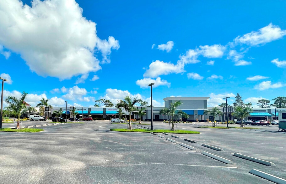 25987 S Tamiami Trl, Bonita Springs, FL à louer - Photo de l’immeuble – Image 2 sur 11