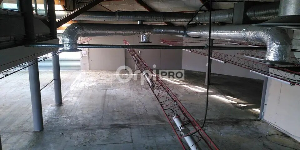 Local commercial dans Serres-Castet à louer - Photo de l’immeuble – Image 3 sur 11