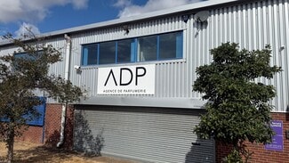 Plus de détails pour Martinfield, Welwyn Garden City - Industriel/Logistique à vendre