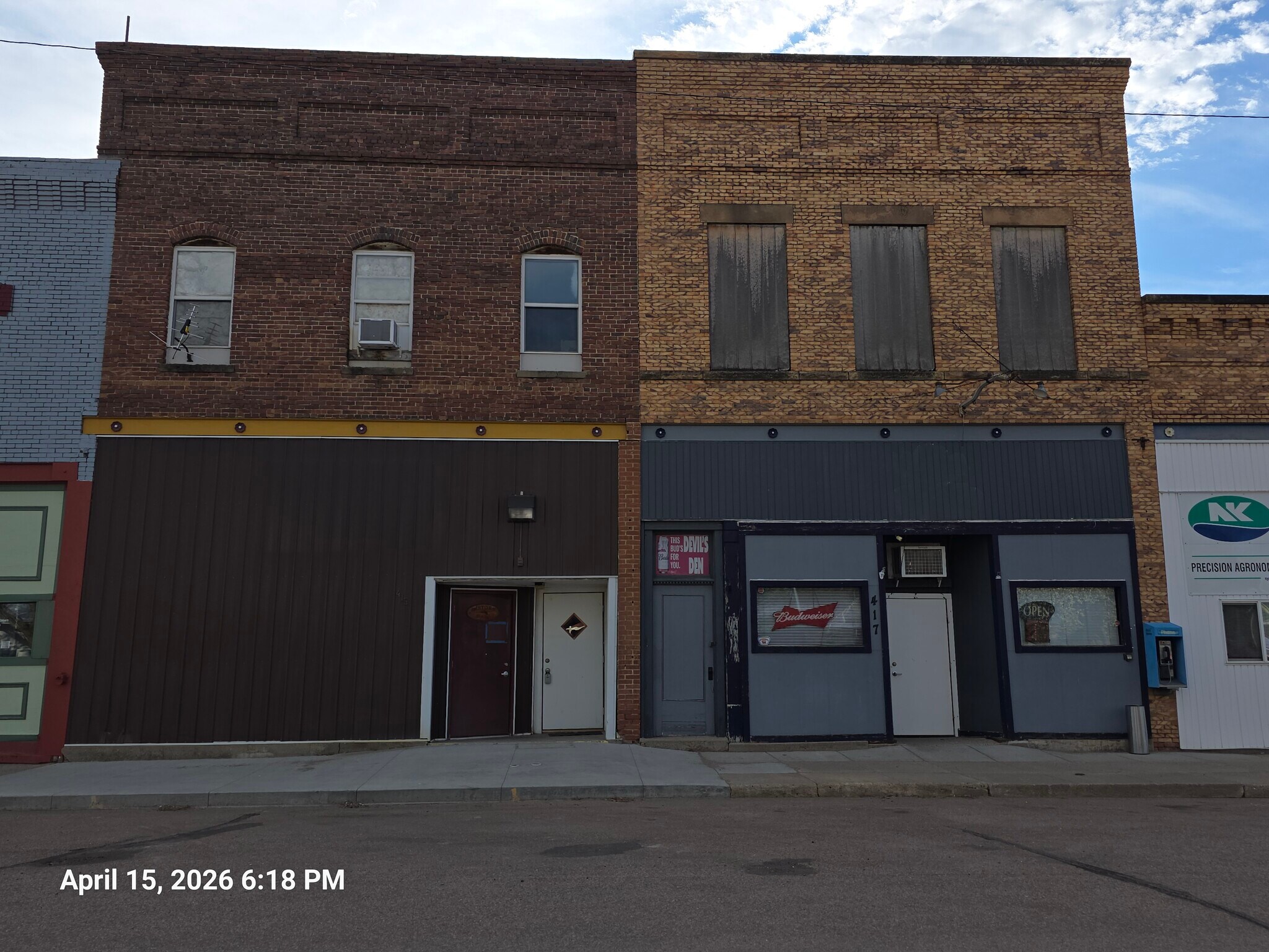 415-417 Saint James Ave, Wynot, NE à vendre Photo de l’immeuble– Image 1 sur 26