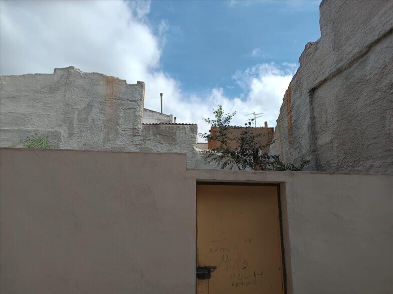 Calle Pedro Gutiérrez, Calahorra, La Rioja à vendre - Photo de l’immeuble – Image 3 sur 5