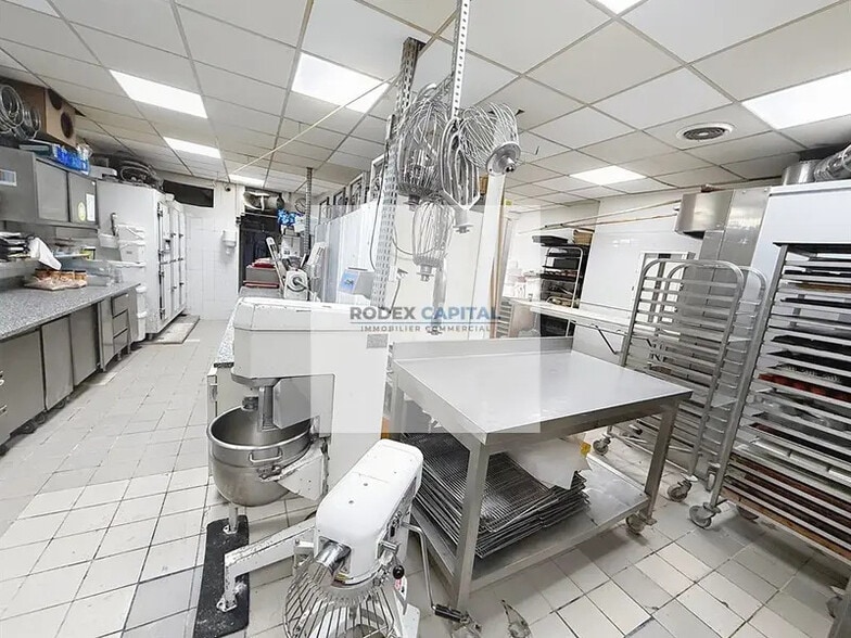 Local commercial dans Asnières-sur-Seine à louer - Photo intérieure – Image 3 sur 7