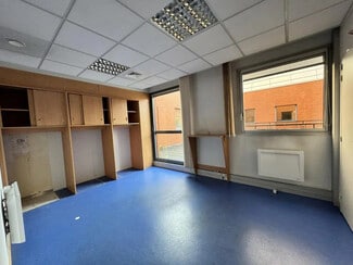 Plus de détails pour Bureau à vendre