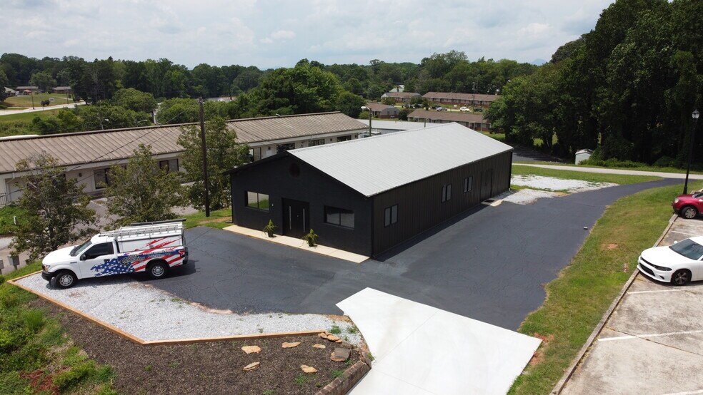 161 Hodges St, Cornelia, GA à vendre - Photo de l’immeuble – Image 3 sur 13