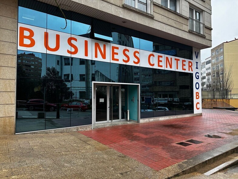 Local commercial dans Vigo à louer - Photo de l’immeuble – Image 1 sur 23