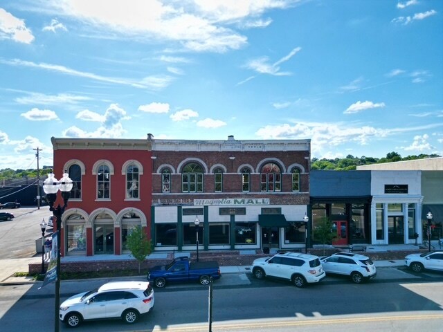 121 Main Ave S, Fayetteville, TN à vendre - Photo de l’immeuble – Image 3 sur 25