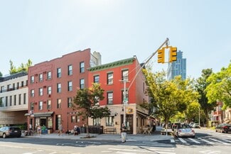 Plus de détails pour 47 Franklin St, Brooklyn, NY - Logement à vendre