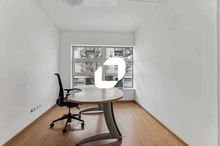 Bureau dans Noisiel à vendre - Photo de l’immeuble – Image 3 sur 11