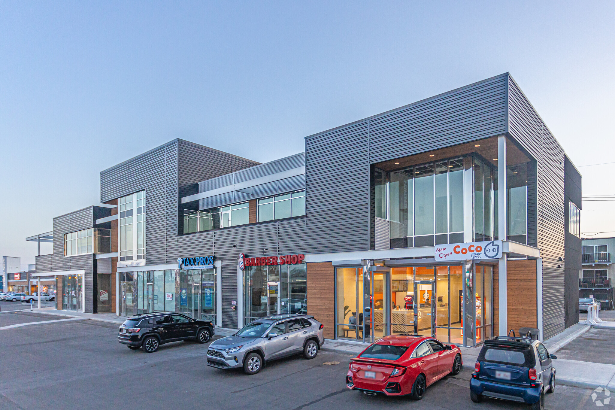 12820 97 St NW, Edmonton, AB à vendre Photo de l’immeuble– Image 1 sur 7