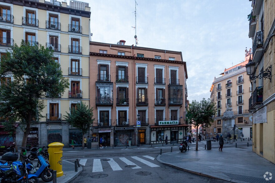 Calle De Toledo, 105, Madrid, Madrid à louer - Photo de l’immeuble – Image 2 sur 2