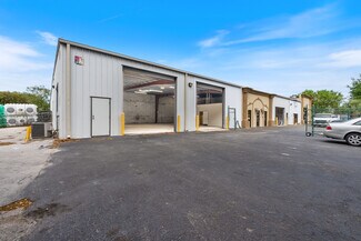 Plus de détails pour 4440 Domestic Ave, Naples, FL - Industriel/Logistique à louer