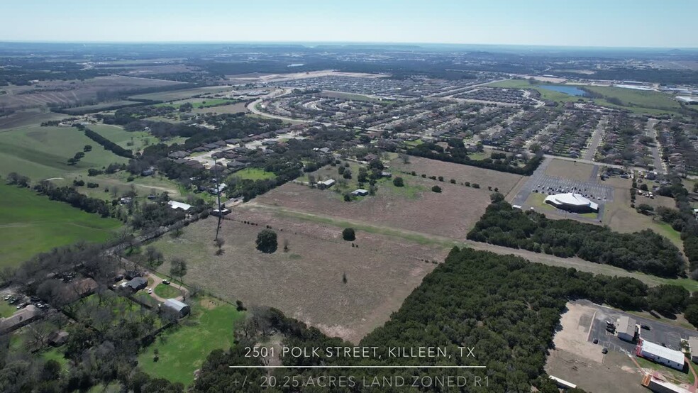 2501 Polk St, Killeen, TX à vendre - Vidéo sur l’annonce professionnelle – Image 2 sur 14