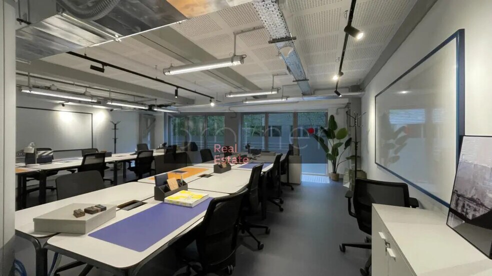 Bureau dans Bègles à louer - Photo de l’immeuble – Image 1 sur 9