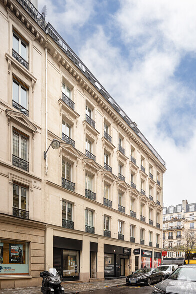 2 Rue Jean Lantier, Paris à louer - Photo de l’immeuble – Image 2 sur 3