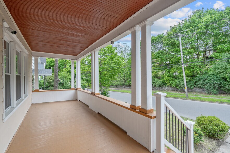 944 Bellevue Ave, Syracuse, NY à vendre - Photo de l’immeuble – Image 2 sur 58