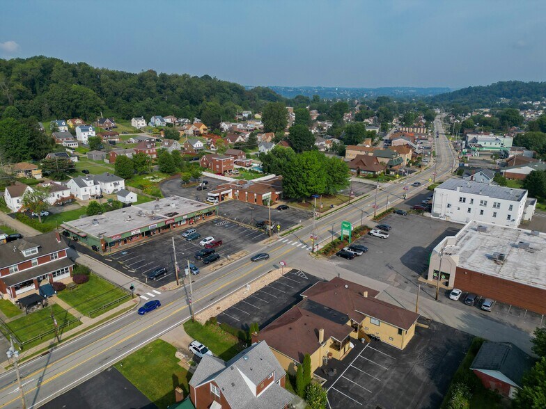 1618-1630 Lincoln Way, McKeesport, PA à louer - Photo de l’immeuble – Image 2 sur 2