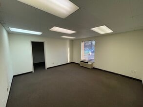 400 N Washington St, Falls Church, VA à louer Photo intérieure– Image 1 sur 6