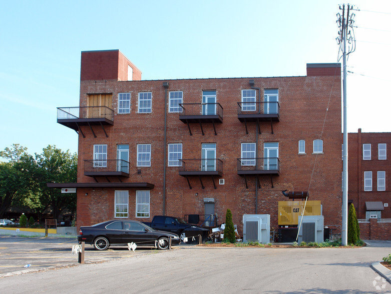 232 E 11th St, Chattanooga, TN à vendre - Photo de l’immeuble – Image 3 sur 69
