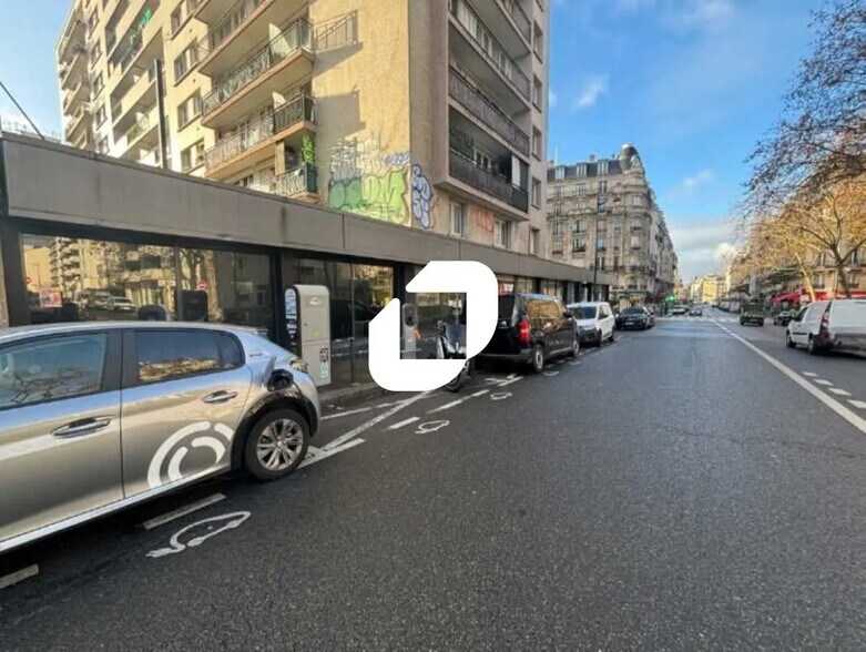 Local commercial dans Paris à louer - Photo de l’immeuble – Image 2 sur 15
