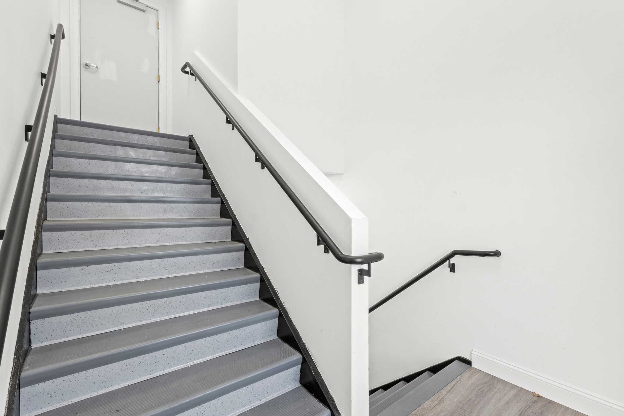 1016 Park Ave, Cranston, RI à vendre Photo intérieure– Image 1 sur 19