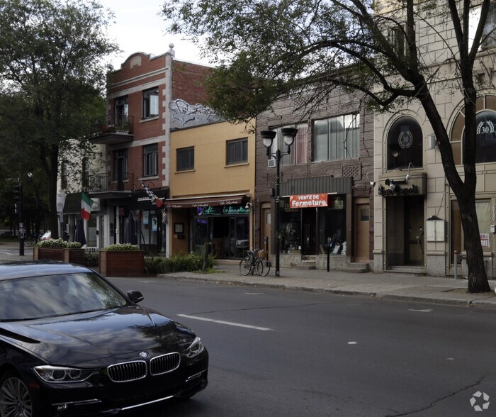 6712-6714 Boul Saint-Laurent, Montréal, QC à louer - Photo de l’immeuble – Image 2 sur 14