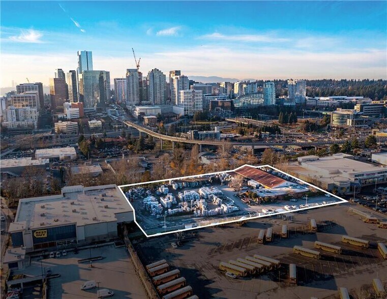 605 119th Ave NE, Bellevue, WA à louer - Photo principale – Image 1 sur 1