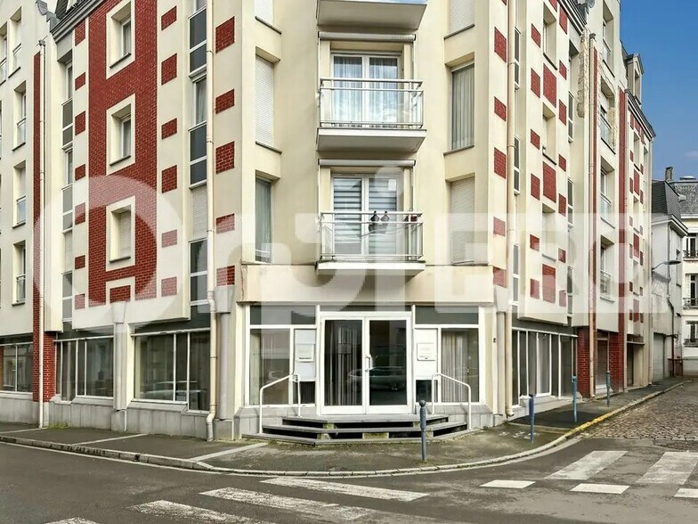 Local commercial dans Arras à vendre - Photo de l’immeuble – Image 1 sur 9